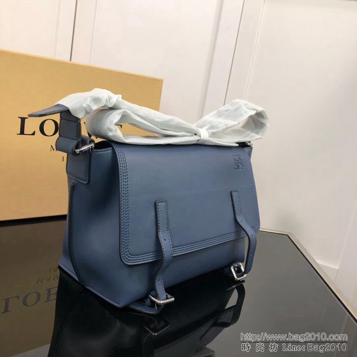 LOEWE羅意威 專櫃同步 Military Messenger 經典百搭信使包 男女同款 0168  jdl1141